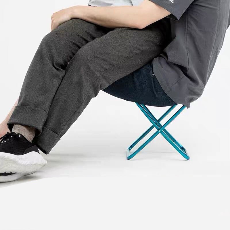 Sgabello pieghevole ottavino sgabello da banco portatile da esterno in lega di alluminio ultraleggero per la pesca in campeggio treno della metropolitana sedia da viaggio