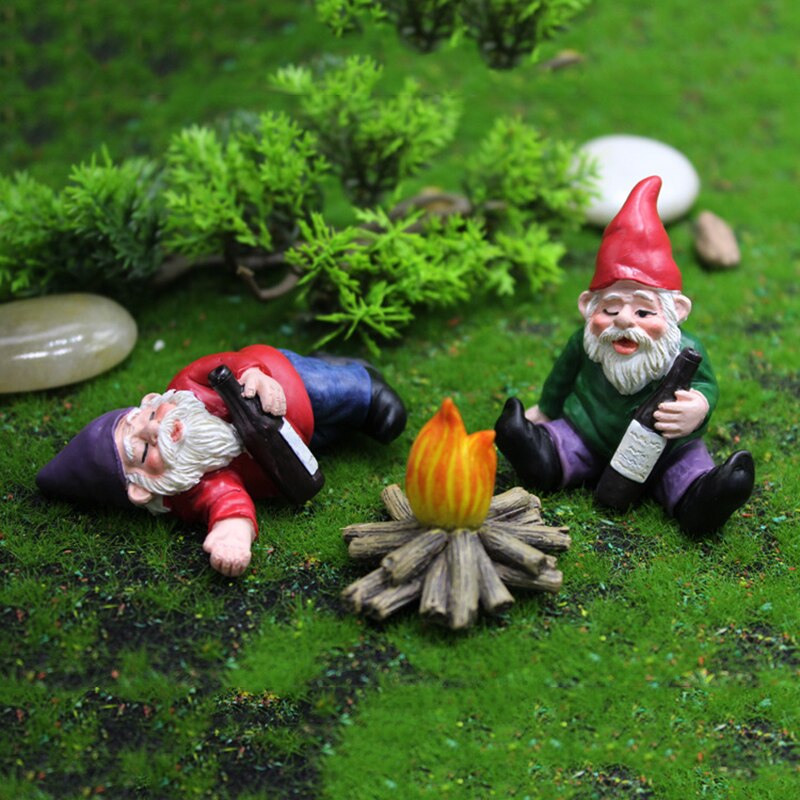 Resin Naughty Garden Gnome Statue Christmas Dress Up DIY Garden Decoration Resin Gnome Decor Durable Garden Accessories Jardin