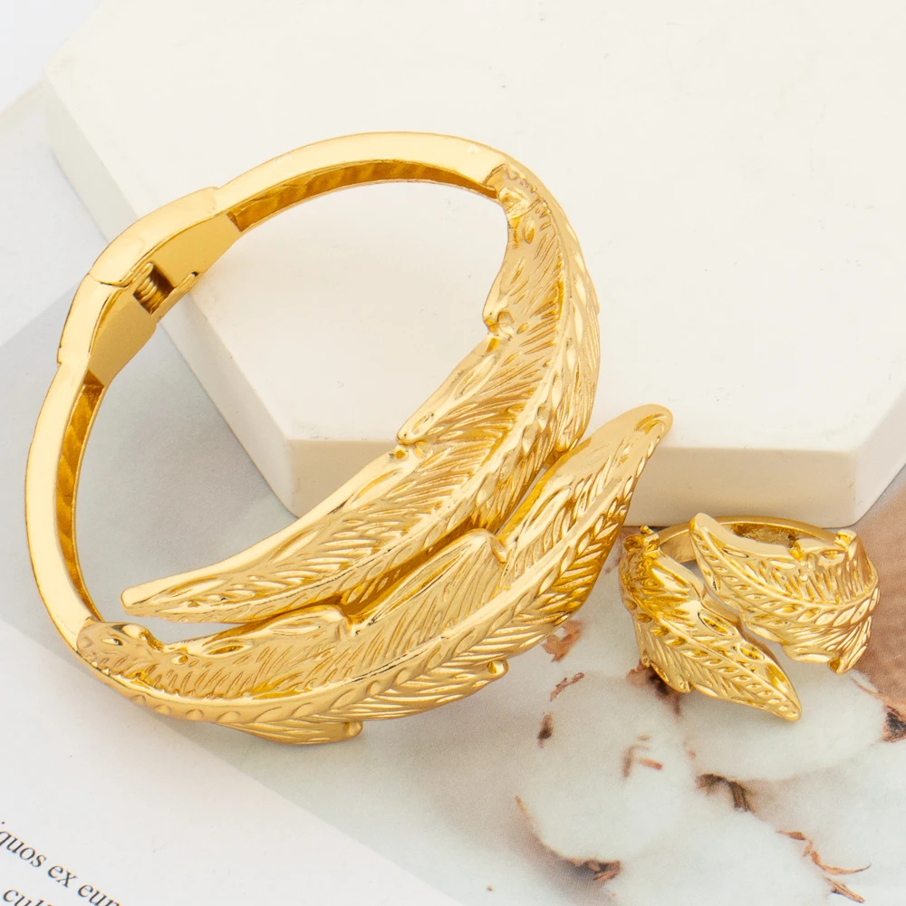 Handgeweven rotan armband. Rieten armband. Manchet van raffia. Bangle armband. Roti-sieraden. Boho-armband. armband armband - België Handgeweven rotan armband. Rieten armband. Manchet van raffia. Bangle armband. Roti-sieraden. Boho-armband. armband armband - België