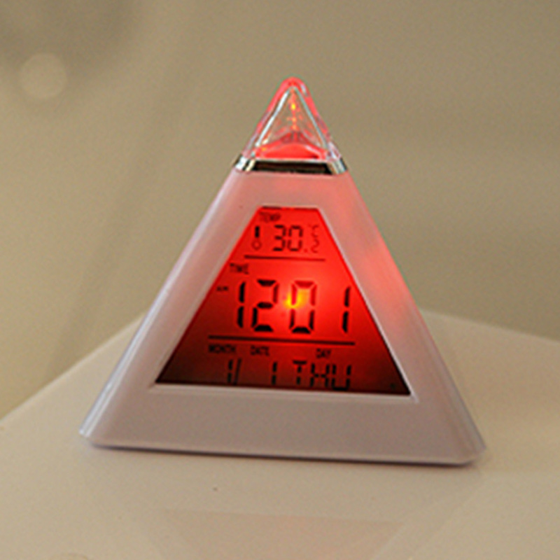 Led Digitale Klok Piramide Vorm Kleur Veranderen Temperatuur Datum Tijd Display Voor Thuis E2S