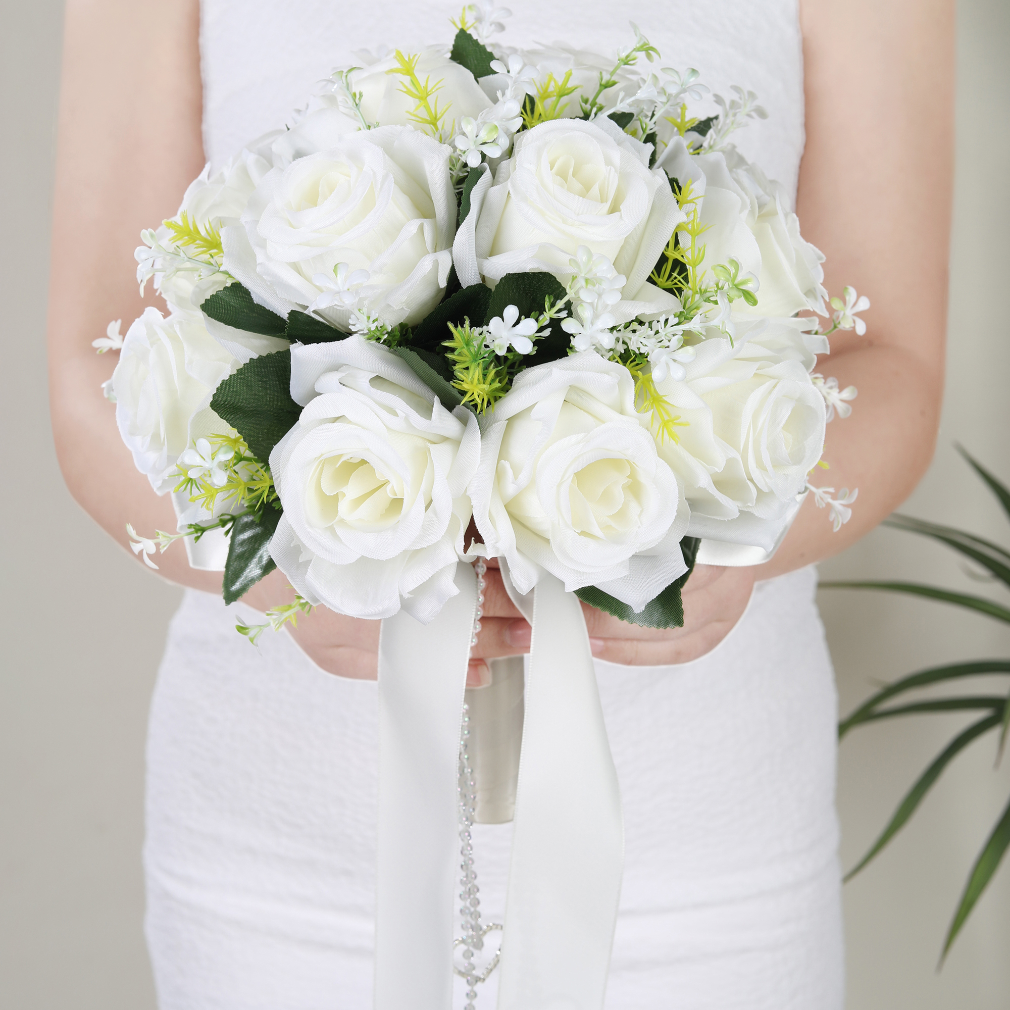 1 weißer Rosen-Hochzeits-Brautstrauß, mit „Liebe“-Dekor, für Hochzeiten, Valentinstag, Verlobungsfeiern