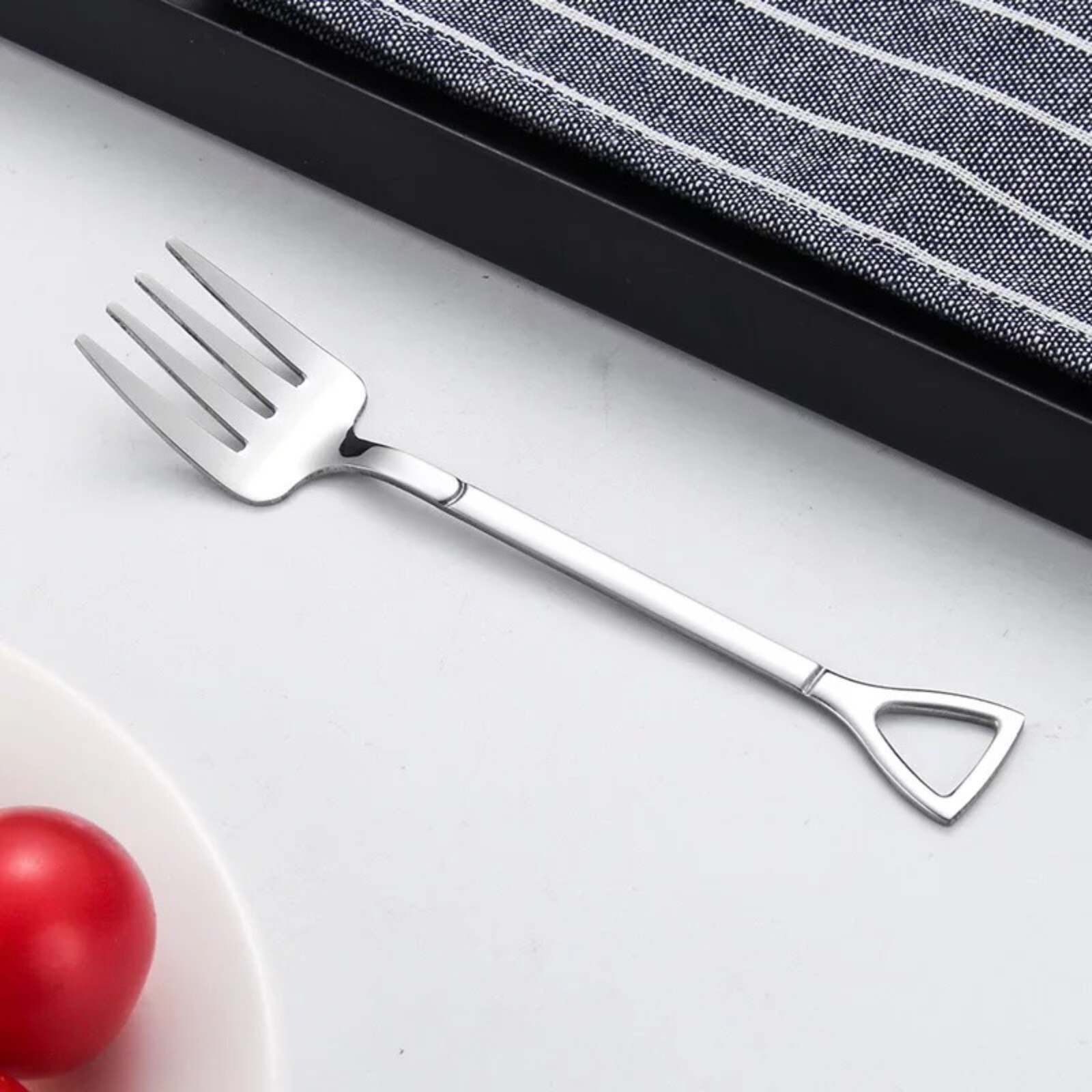 30# Forks Premium Stainless Steel Shovel Fork Easy To Clean Fine Elegance Dessert Fork Kitchen Supplies: Silver