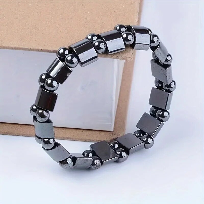 Uma pulseira magnética de cálculo biliar preto para homens e mulheres, a mesma pulseira de energia magnética com pulseira magnética de contas de fileira dupla