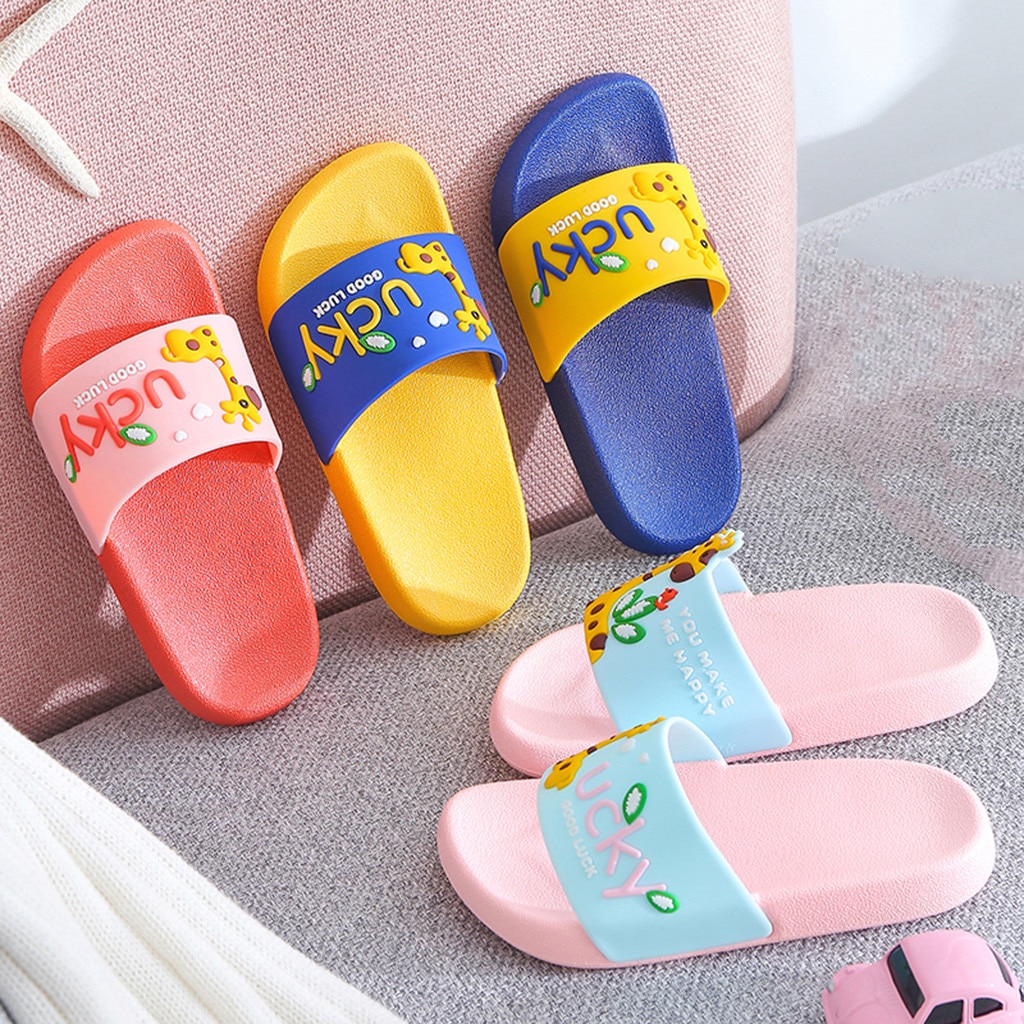 Pantoufles d'été Parent-enfant girafe chaussures maison antidérapant piscine pantoufles en plein air dessin animé imprimé sandales décontractées chaussures plates