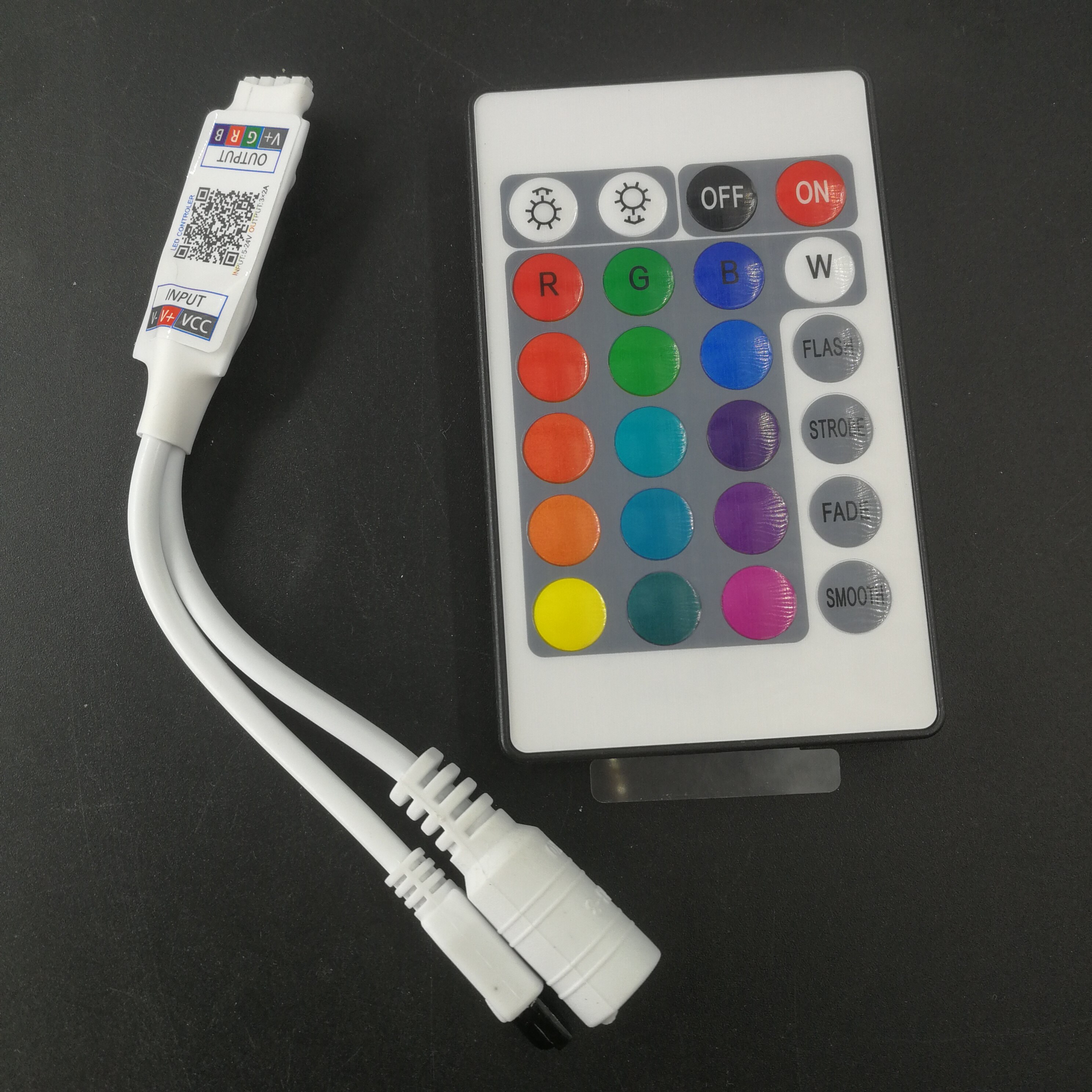 24key IR remote Bluetooth App LED RGB Controller DC5-12V Smart Controller for SMD 2835 5050 RGB LED Strip Lights
