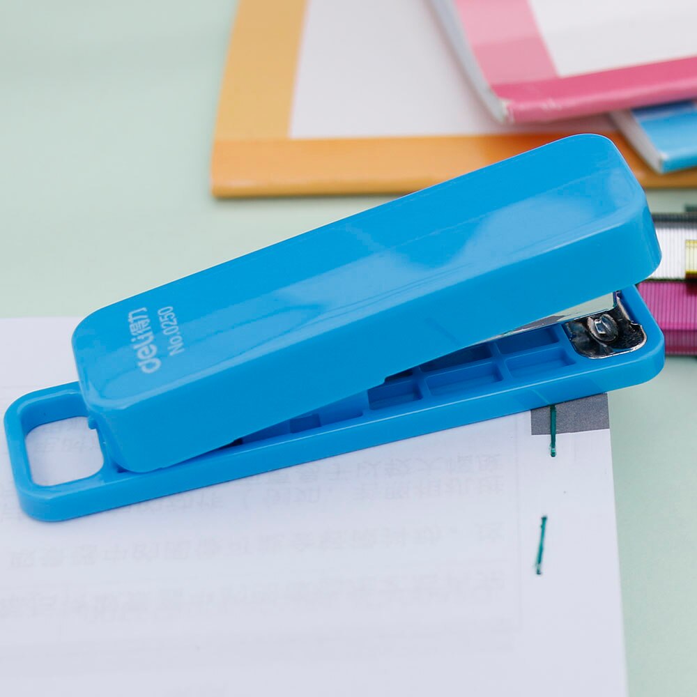 MIRUI Mini Stapler Candy Color Staples Set 1 PC Stapler + 800 PCS Colorful Staples Office Stationery Paper Binding Binder