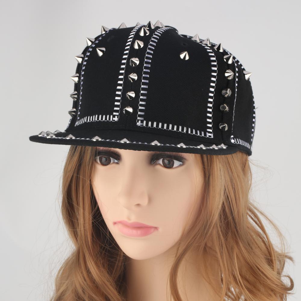 Hip Hop Cap Metal Rivet Snapback Baseball Caps Punk Rock Style Black Hiphop Hat for Women Men Streetwear Dance