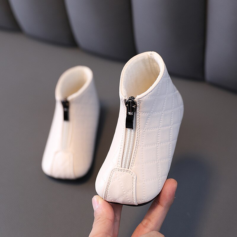 Stivali da neve per bambini autunno nuovo 2021 morbide ragazze calde scarpe di cotone per bambini stivali invernali ispessiti in peluche per bambini 1-3 anni