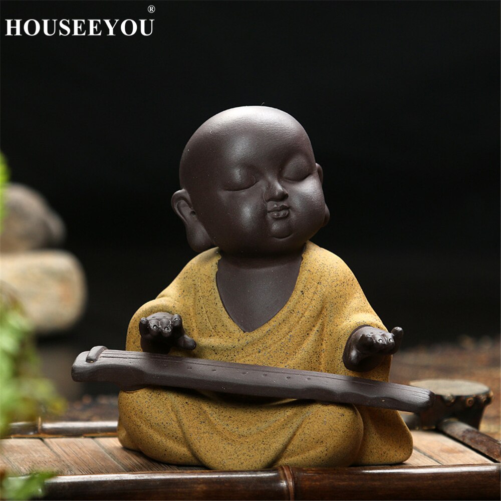 Utsøkte sittende munker kung fu te kjæledyr ornamenter lilla sand tebakke små buddha statuer skulpturer te tilbehør sett