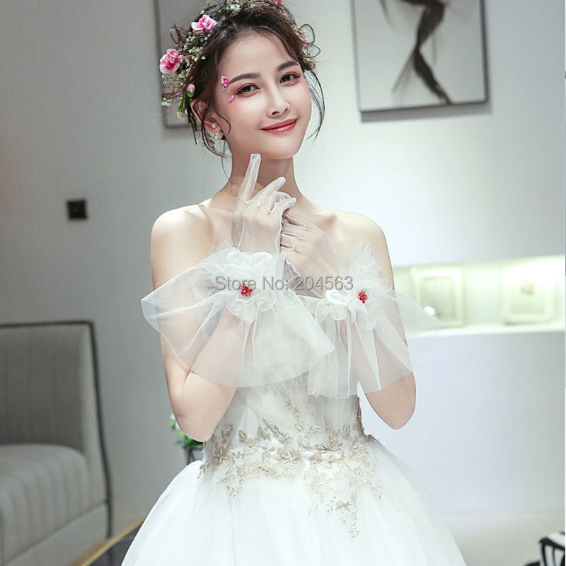 Romantic Wedding Party Finger Gloves Short Bridal Gloves with Red Beads