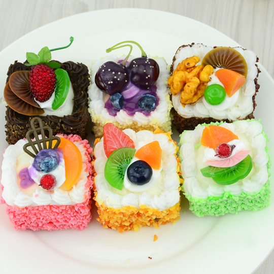 1pc kunstige mad kage snack dessert fest dekoration mini model boligindretning bryllupsfest fotografering rekvisitter gør-det-selv tilbehør