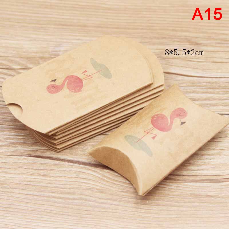 10Pcs Kraft Papier Doos Kussen Vorm Snoep Wedding Favor Supplies Dozen: A15