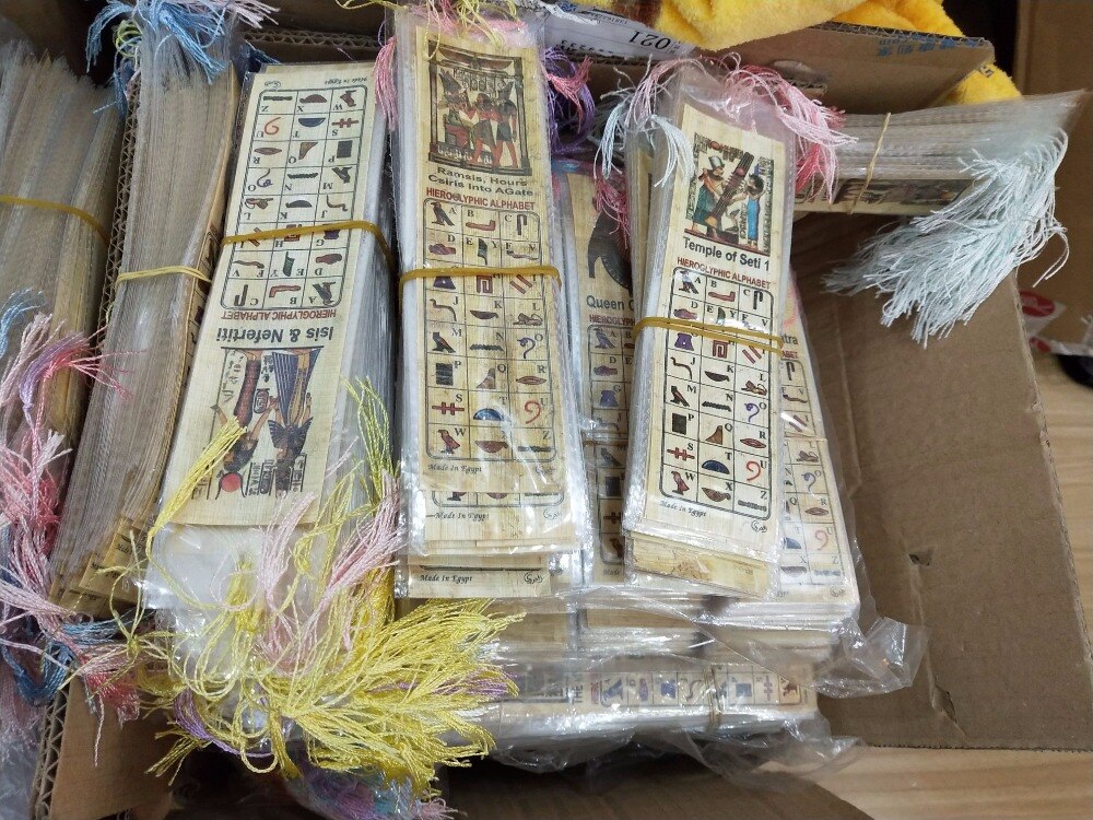 Egitto riporta papiro segnalibri l'alfabeto di Egiziano antico geroglifici consegna Casuale di modelli