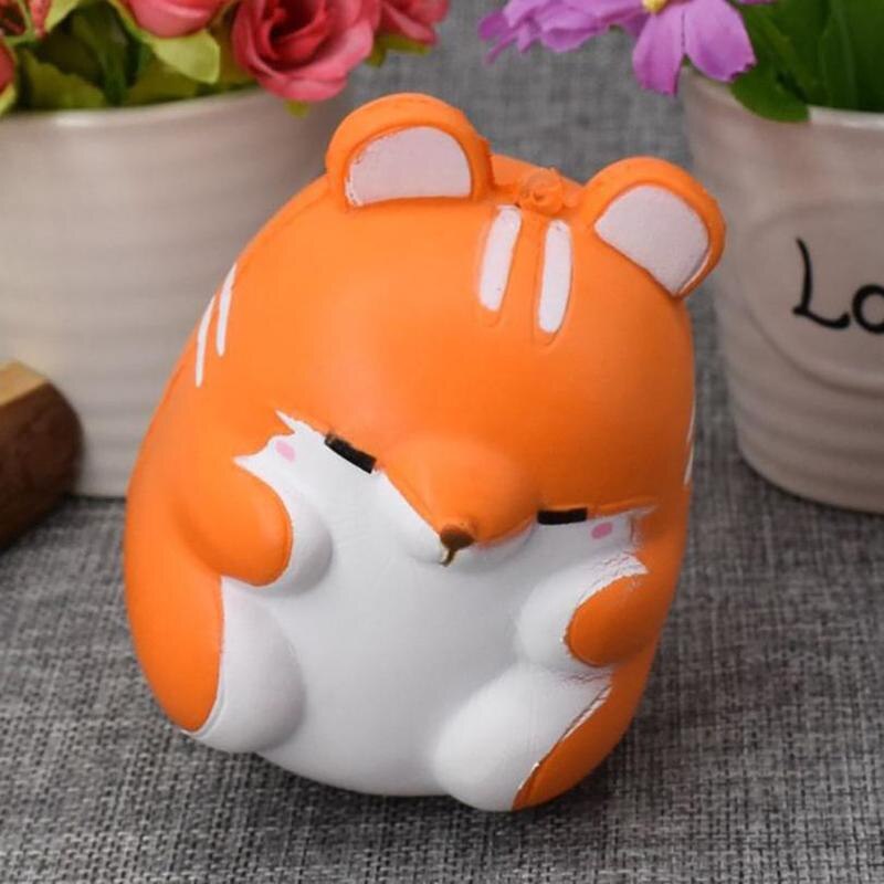 Leuke, zachte, bloeiende hamster met pompon, langzaam rijzende anti-stress speelgoed voor kinderen: Oranje