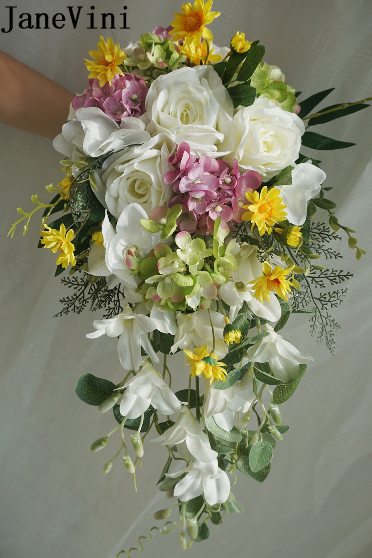 Bruidsboeket bloemen ook gebruiken voor je bruiloft bloemen decoratie