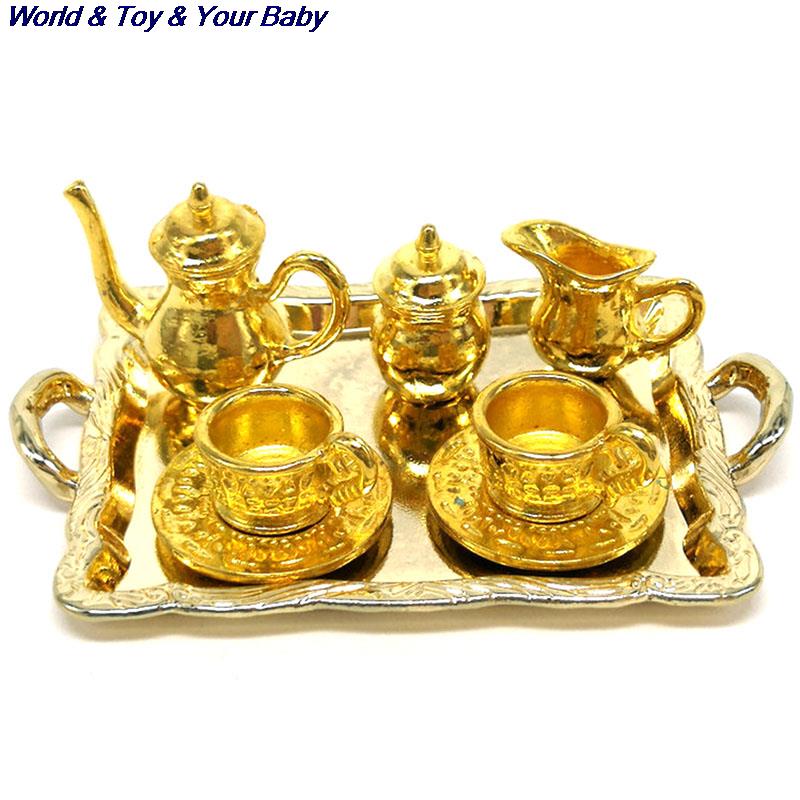 10 Pz/set Casa di Bambola In Miniatura In Metallo Tè Mobili Casa di Bambola Miniature Sala Ware Giocattolo Teiera Piatto Tazza: Oro