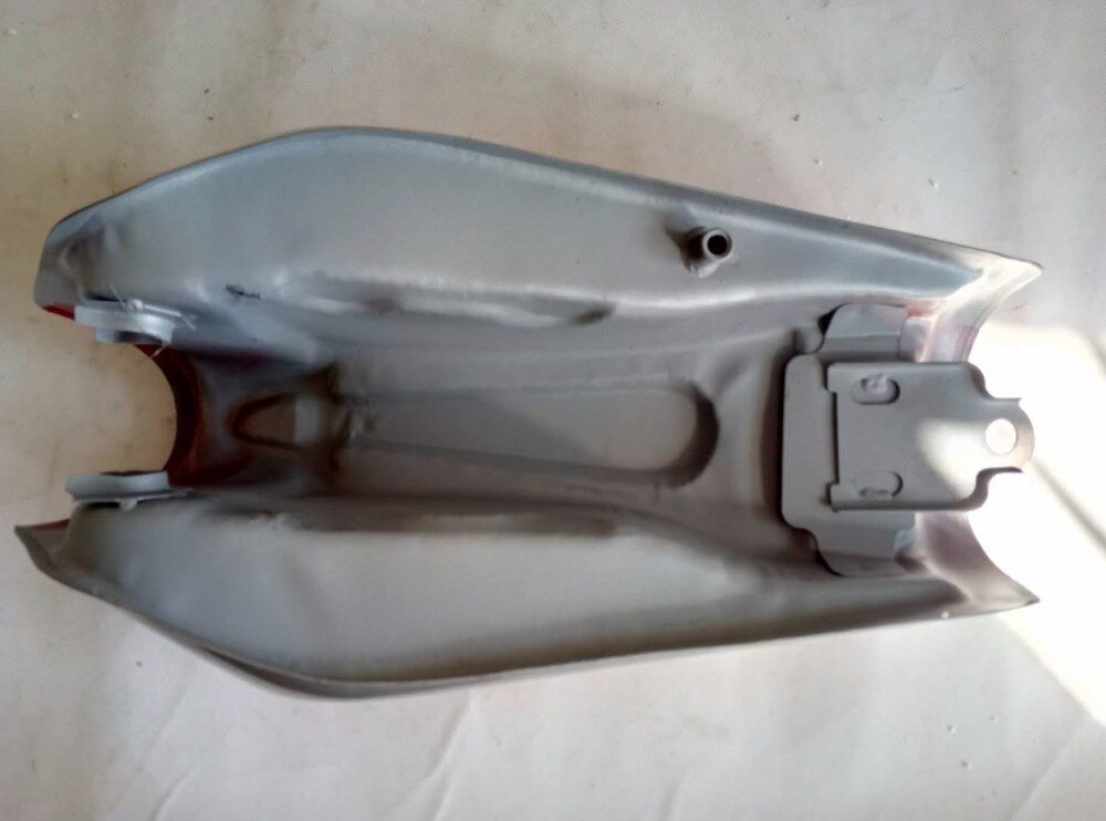 Red Silver JIALING JH70 CB125 YB125SP Cafe CG125 Gas Petrol Motorcycle Fuel Tank