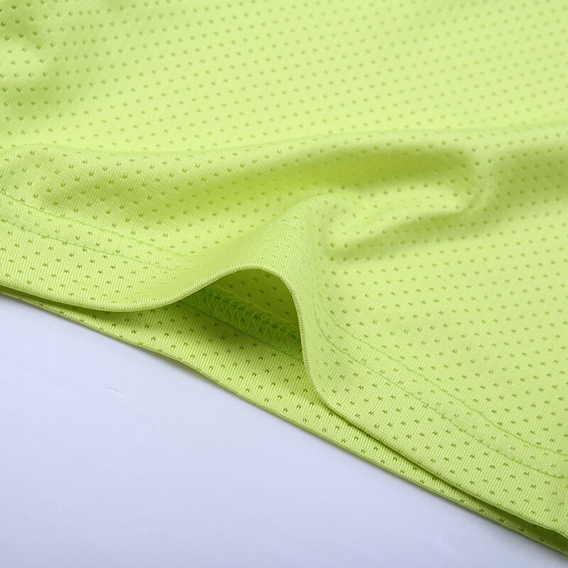 Hengittävä paita kaulus sulkapallo käyttää tennisvalkoisia ja nopeasti kuivuvia lyhythihaisia urheilupaitoja