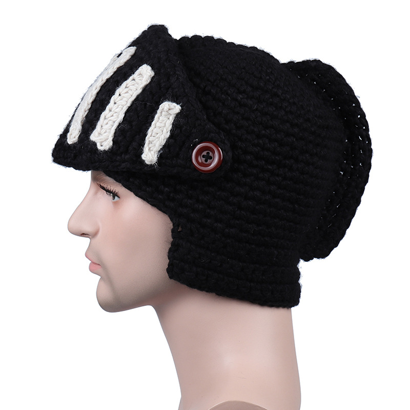Skullies Beanie Roman Knight Topless Knit Hat Autumn Winter Gladiator Mask Cap Handmade Wild Knitted Male Hat