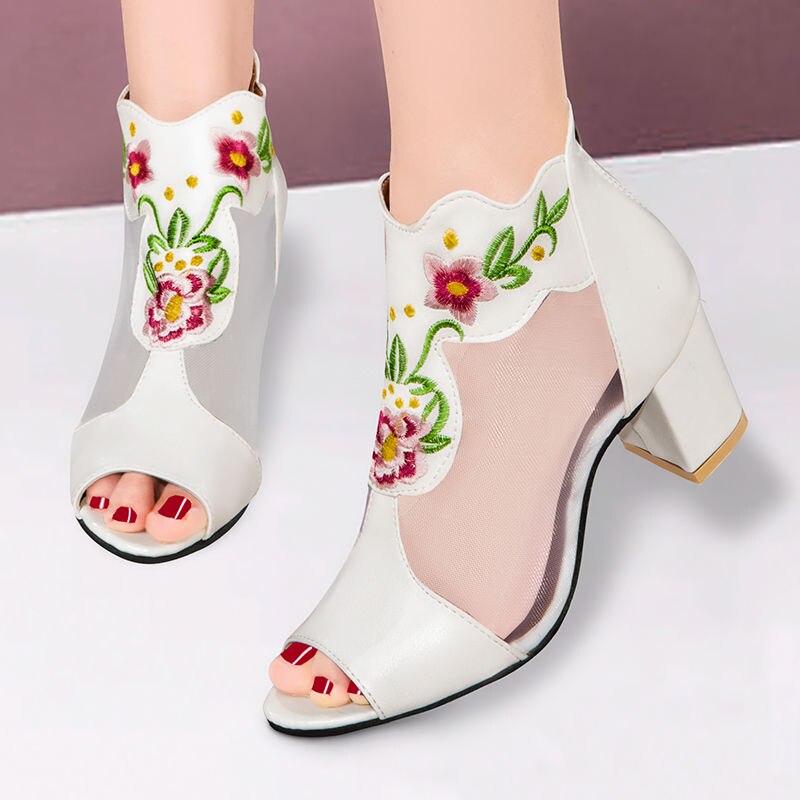 Women Summer Embroidered Shoes 2022 Ethnic Mesh Breathable Sandals Thick Heel Fish Mouth Women&#39;s Hollow High Heels Pumps