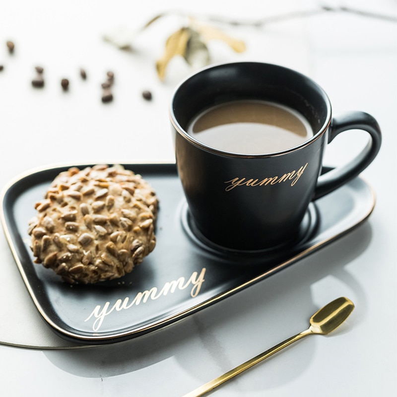 Guldkant keramisk kaffekrus tumbler te kop og underkop sæt porcelæn guldske krus søde dessert kopper ben porcelæn te sæt