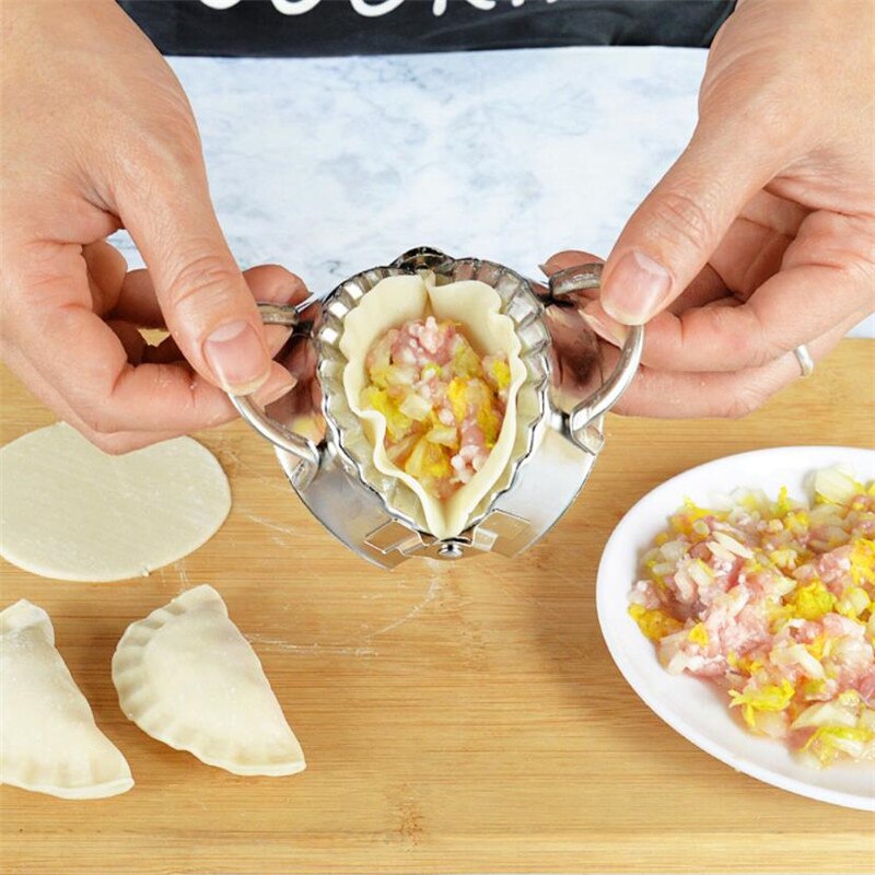 5pcs/set Stainless Steel Dumpling Maker Cutter Manual Ravioli Mold Durable Press Pierogi Dough Cutter Kitchen Dumpling Maker
