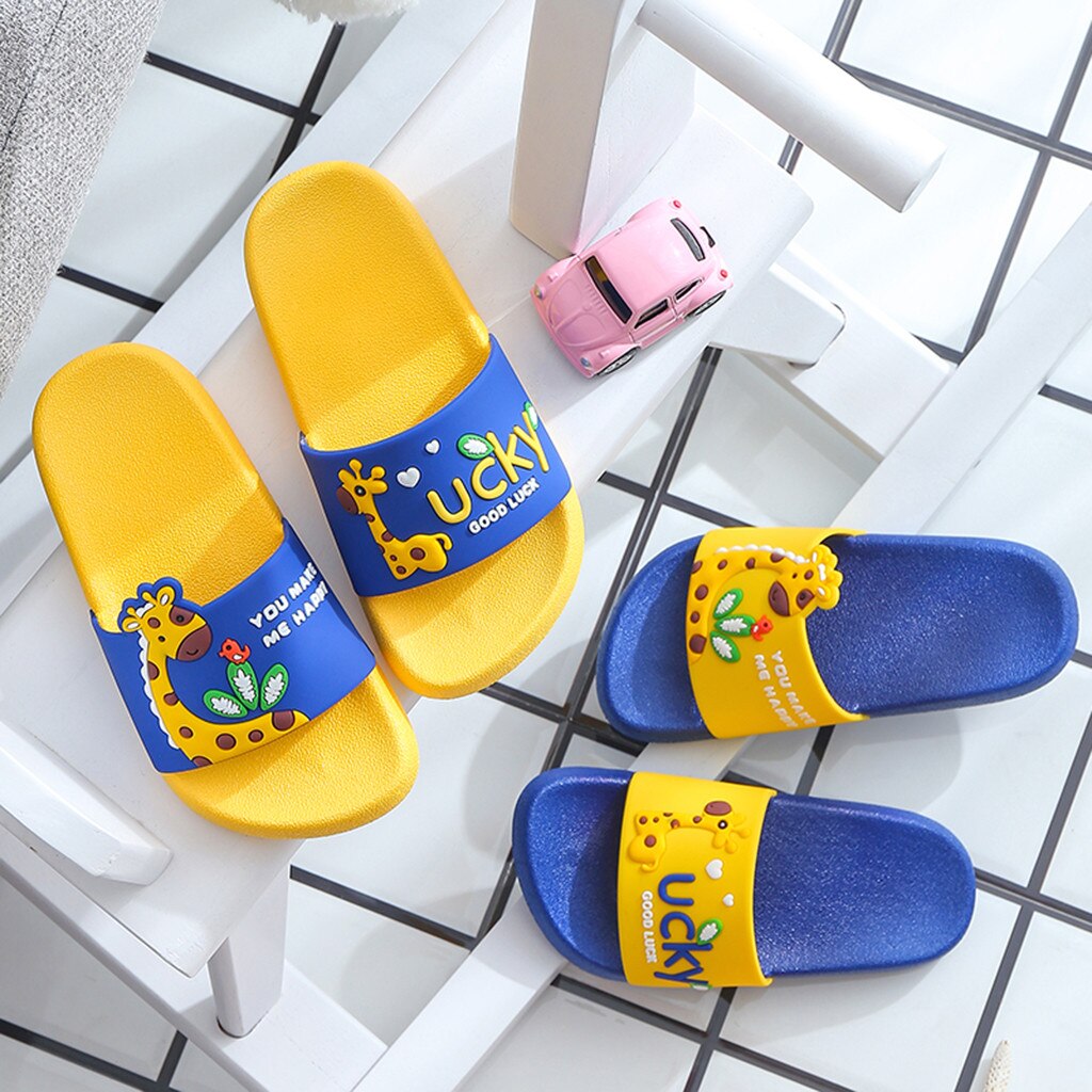 Pantoufles d'été Parent-enfant girafe chaussures maison antidérapant piscine pantoufles en plein air dessin animé imprimé sandales décontractées chaussures plates