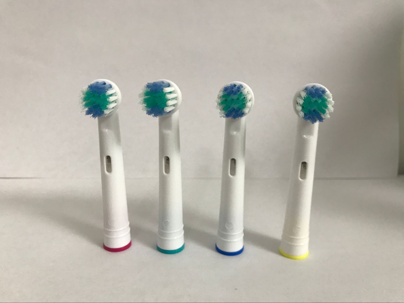 4pcs Replacement Toothbrush Heads for Oral Hygiene B Cross Floss Action Precision Soft Bristle Electric Tooth Brushes Heads