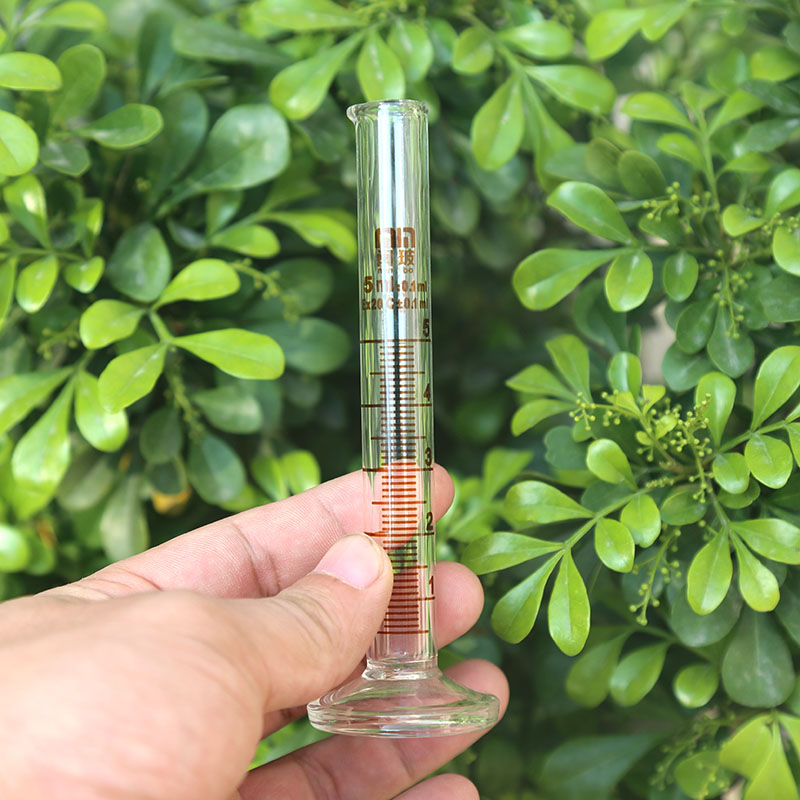 Glascylinder med skala pyrex lab målekop med mærke til kemisk eksperiment borosilikat 5ml 4 stk / pakke