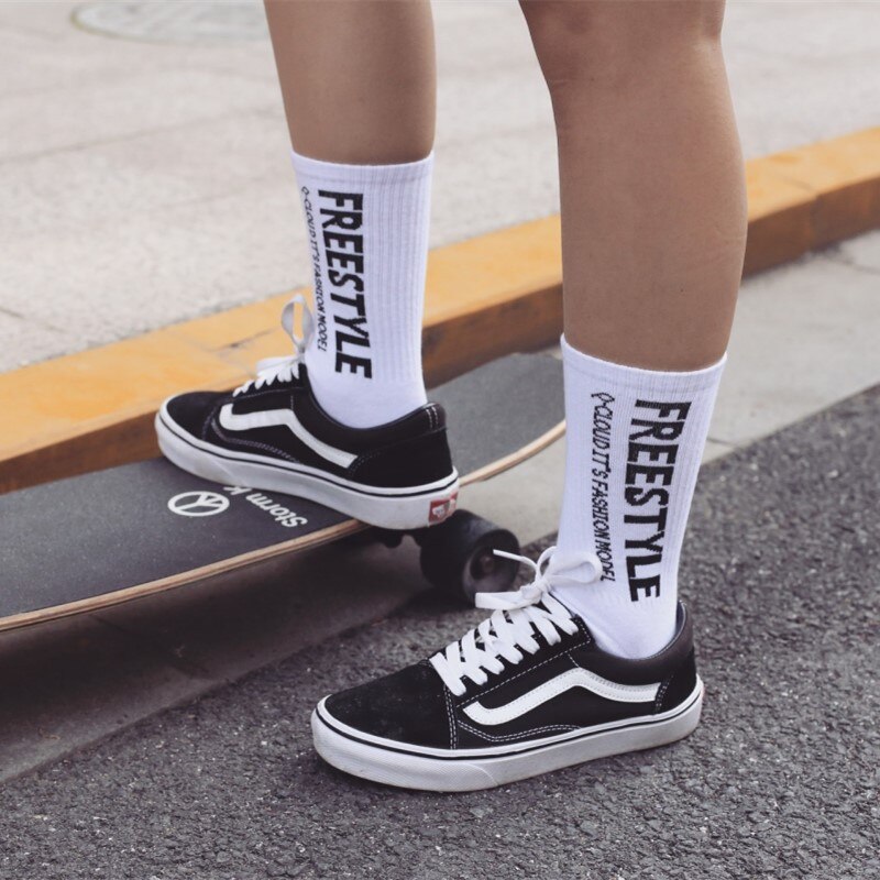 street parkour Harajuku hip hop simple letter street dance men and women couple skateboarding cotton socks crew: DSFS-2