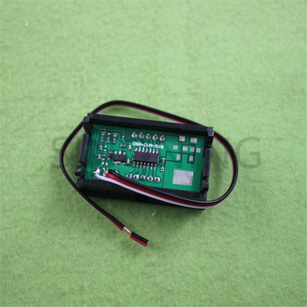 Three-wire DC voltage meter 0.56-inch LED digital voltmeter DC 0V-30.0V anti-reverse