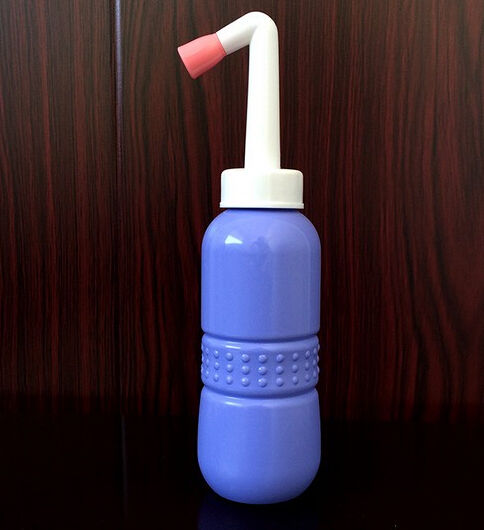 450ml bærbare bidet håndholdt rejsetoilet håndholdt håndspray sæde vand dispensere flaske: Blå
