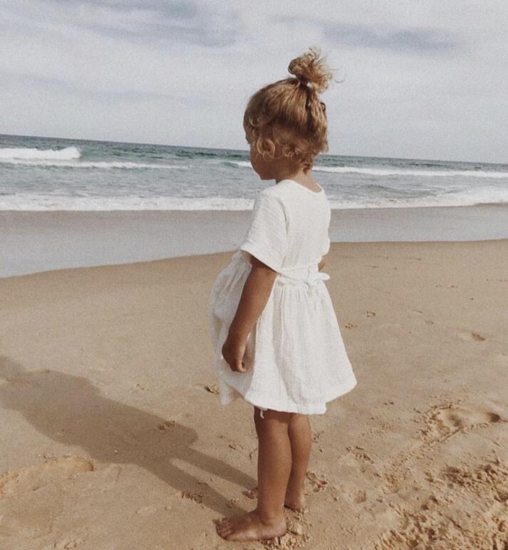 Ins Europa y América niños niñas vestido Casual ropa de lino volantes dulce princesa niños ropa