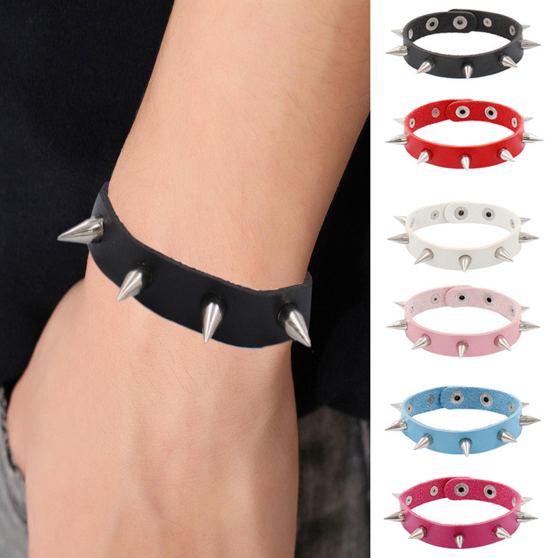 Pulsera con puntas de para hombre y mujer, pulseras Punk de piel sintética, brazalete gótico para chica, pulsera de Rock con tachuelas, joyería 2022