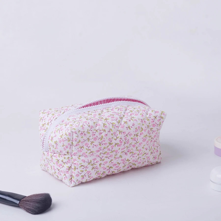 Storage Organizer Floral Puffy Quilted Makeup Bag Flower Printed Cosmetic Pouch Large Travel Cosmetic Bag Makeup Accessory: Pink