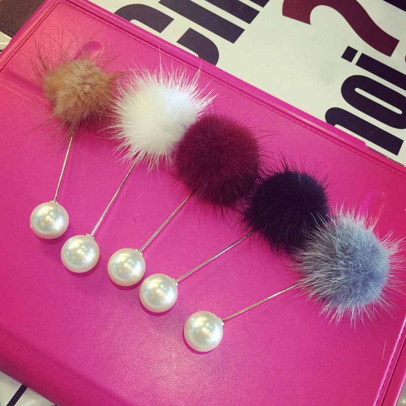 Neue Nette Charme Simulierte Perle Brosche Stifte Für Frauen Koreanischen ist hingefallen Bommel Ball durchbohren Revers Broschen Kragen Schmuck