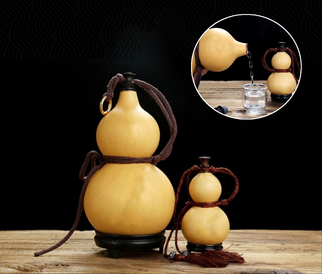 Natural Dried Gourd Water Bottle with Lid Hollow Calabash Chinese Pumpkin for Drinks Holder Ornament Decor Groomsmen