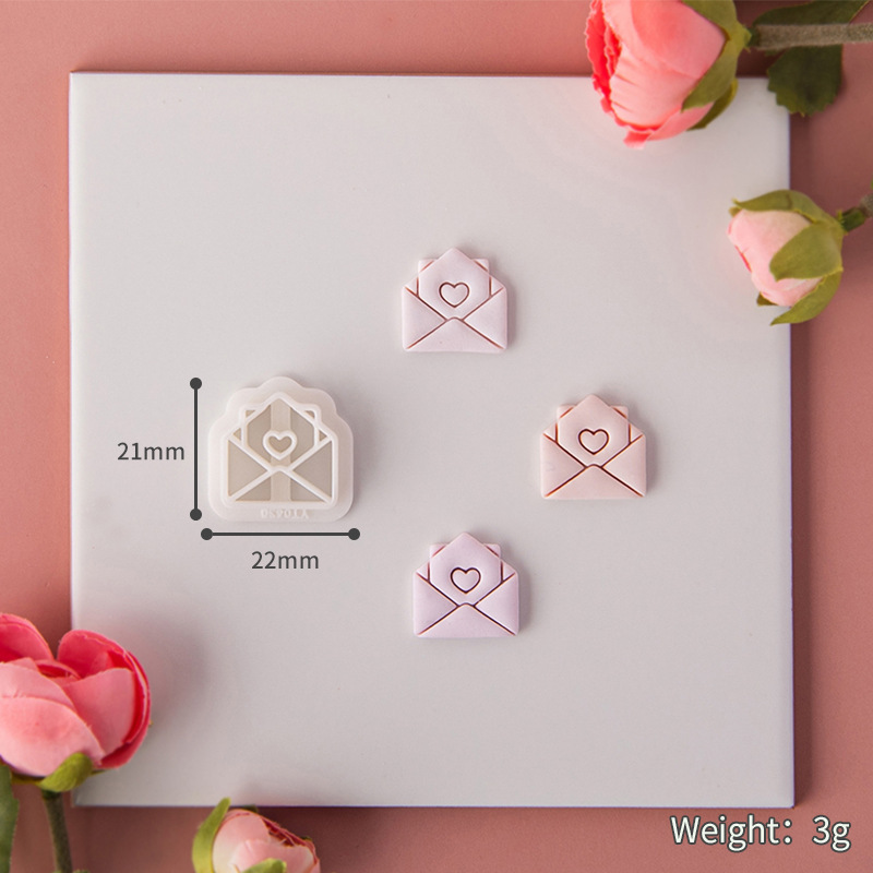 Serie del Día de San Valentín, moldes de corte de arcilla polimérica, cortadores con forma de corazón de amor para pendientes DIY, fabricación de decoración de joyería: Marrón