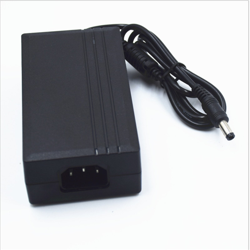 100-240 vac tuloa  ,36v 3a 108w virtalähdettä ,5.5*2.5 ,5.5*2.1 porttia ce fcc muuntaja, led virtalähde au/us/eu/uk pistokkeella