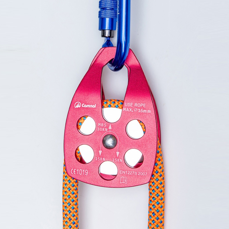 30KN Climbing Rope Pulley Certificated Climbing Rescuing Mountaineering Rigging Swing Sheave Rescue Work at Heights Pulley