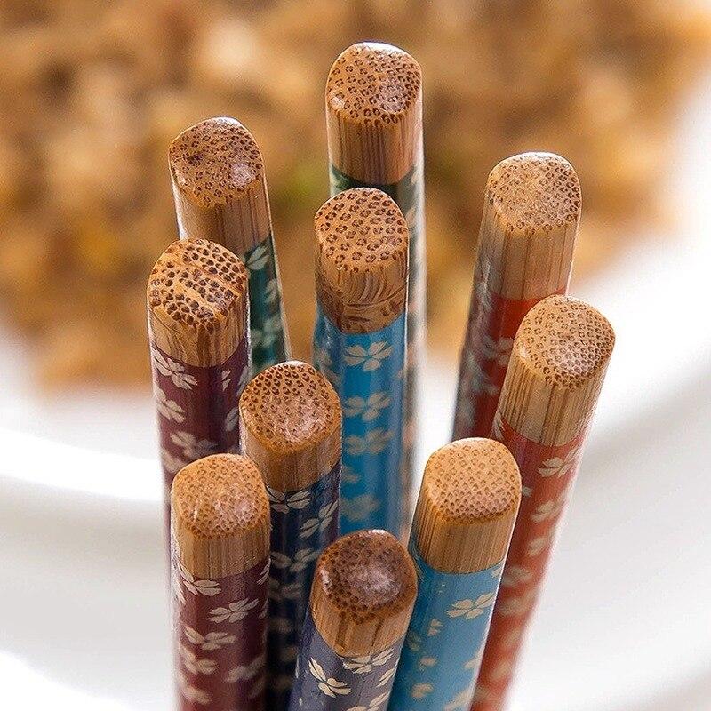 Palillos de madera clásicos chinos reutilizables, palillos de bambú Natural hechos a mano tradicionales, utensilios de cocina para Sushi, 2 pares