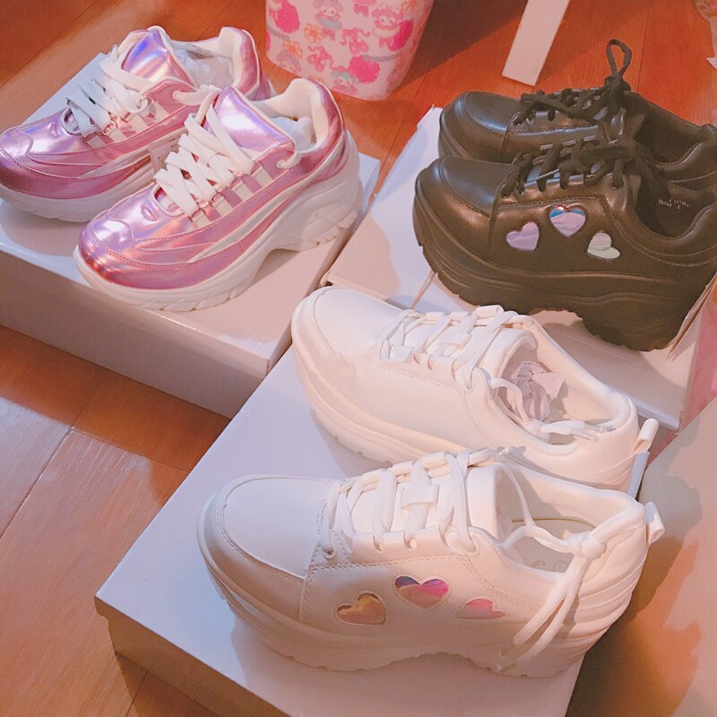 Japanske søde sneakers hjerte kvinder college lolita sko højhælede platform sko platform sniger tb003 – Grandado