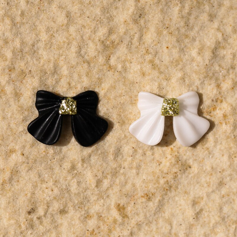 50 piezas de resina para decoración de uñas, Charm de 9,8x14,8mm con forma de pajarita, piedras grandes para decoración de uñas, accesorios coreanos para uñas
