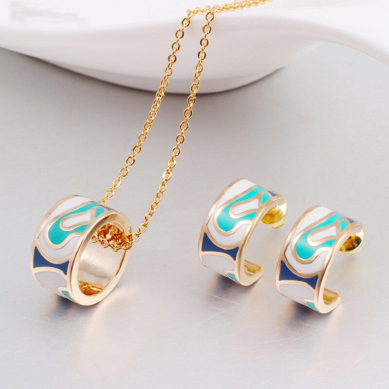 Werbeaktionen Neue oben Kleine Frauen Emaille Schmuck setzt Elegante Gefüllt Farbe Schmuck (Halskette, Ohrring)