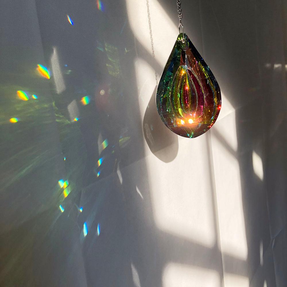 1PC Kleurrijke Lamp Prisms Onderdelen Loquat Vorm Kroonluchter Glas Kristal Opknoping Druppels Hangers 76mm Kerst Decoratie Suncatcher