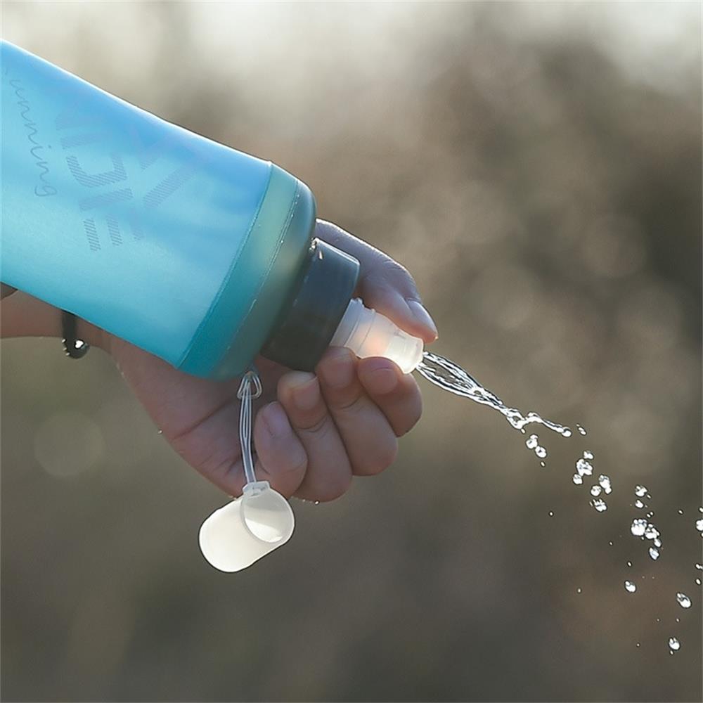 420ml Sports Water Bladder with EVA Insulated Coating TPU Drinking Bag Portable Soft Folding Insulating Water Bladder For Riding