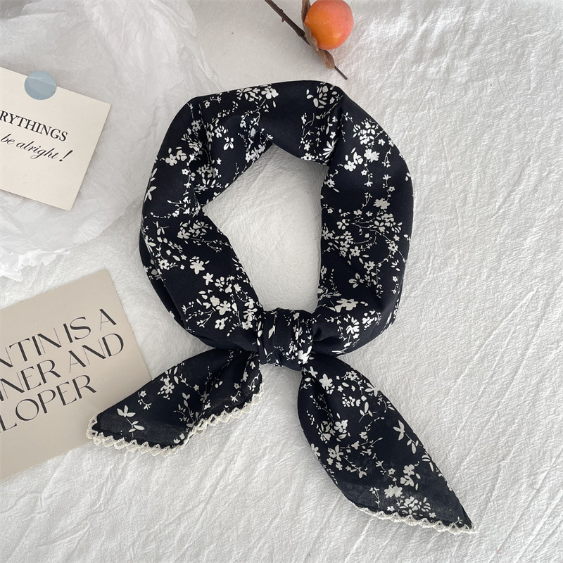 Blomsterprint lommetørklæde lille hijab bomuldshovedtørklæder kvinder firkantet lommetørklæde hårtørklæder 70cm sød bandana hovedtørklæde dame: Sort