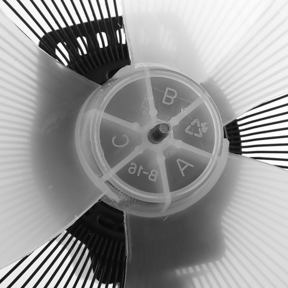 Household 3 Leaves Fan Blades Clear Plastic Fan Blade Three Leaves for Standing Pedestal Fan Table Fanner General Accessories