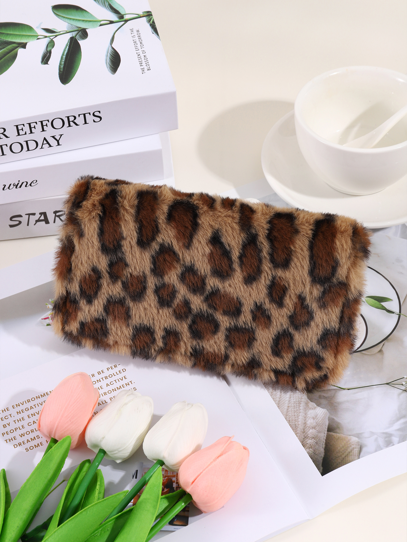 Plush coin purse, stylish leopard print long wallet, portable for everyday life: Coffee