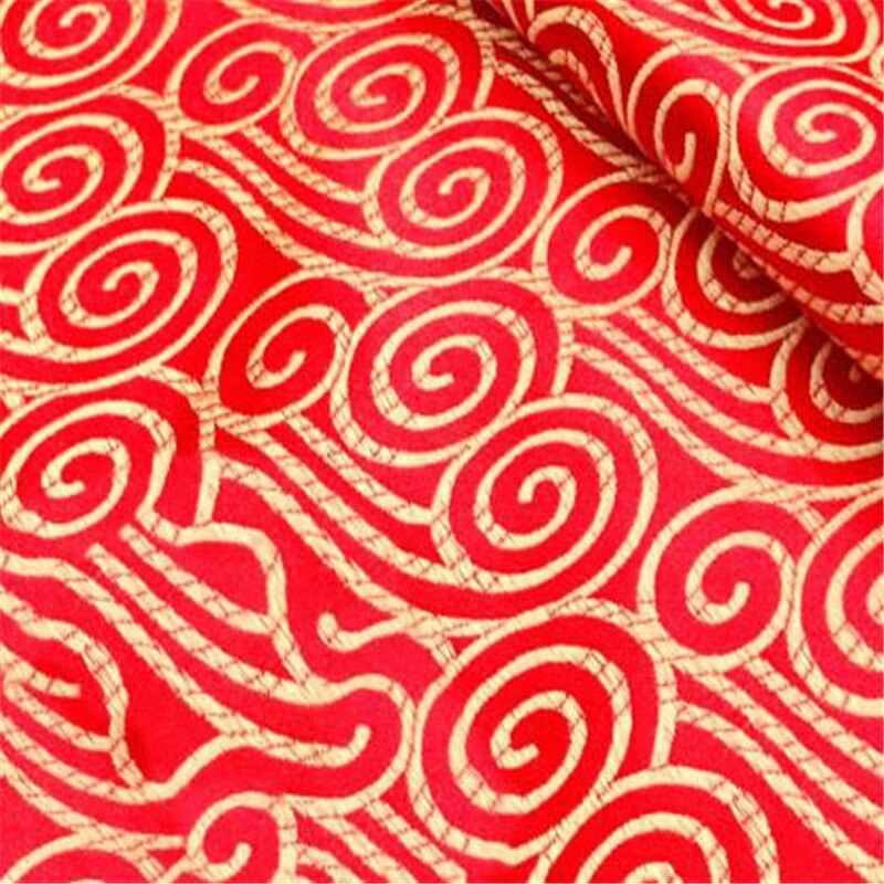 Polyester stof brokade kvalme skyer jacquard stof med heldig betydning for at lave kimono jakke: 1 rød